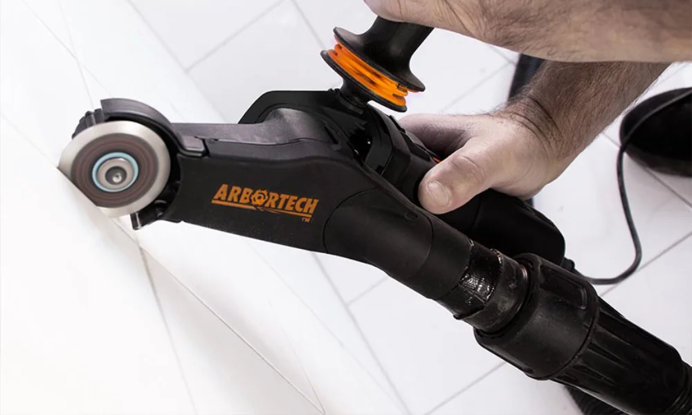 Arbortech Mini Grinder használat közben