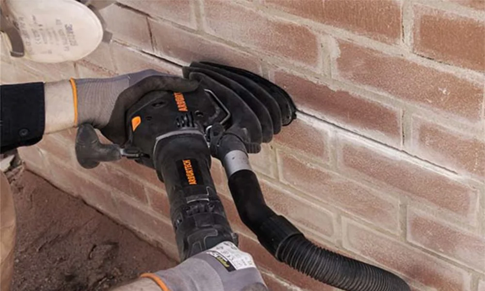 Arbortech AS200x használat közben