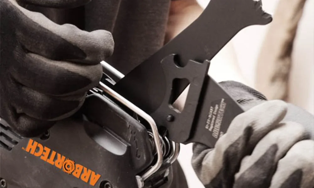 Arbortech AS200x használat közben